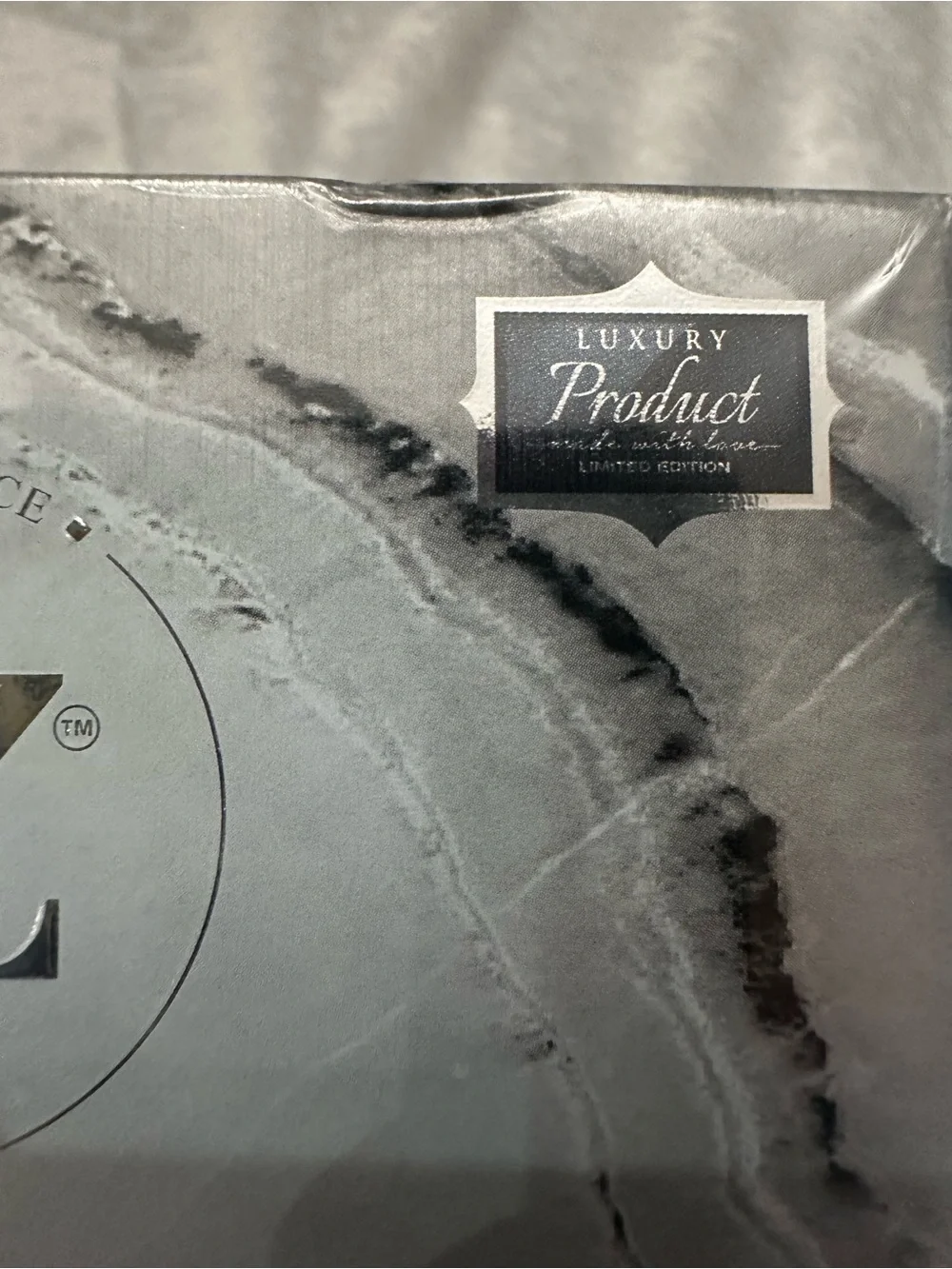 Arctic Rescue Eye Treatment with Smart Light & Vibration Device - Silver